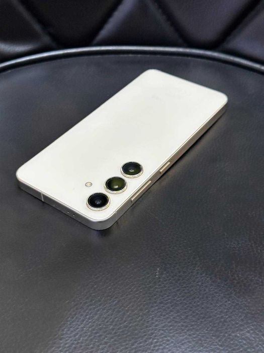 Samsung S24  8/128GB