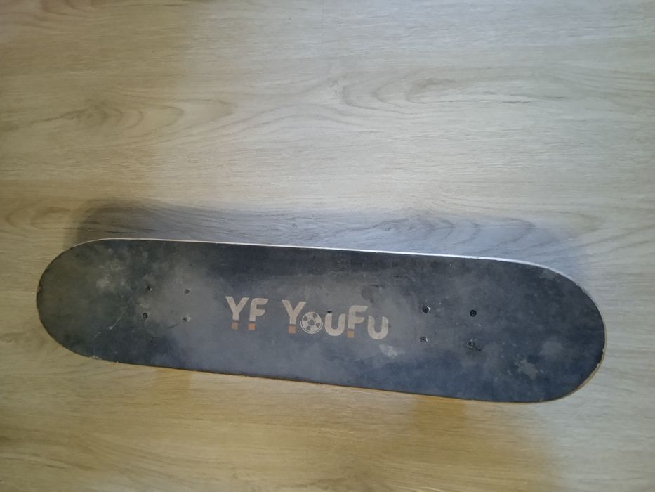 Продаётся профисеональный скейт