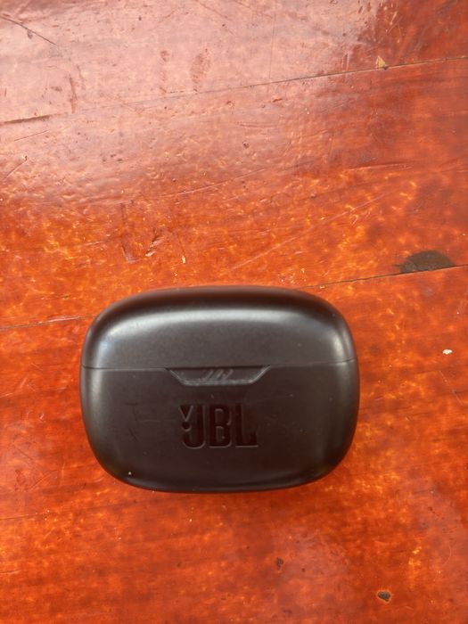Безжични слушалки JBL Wave 200TWS – перфектно състояние