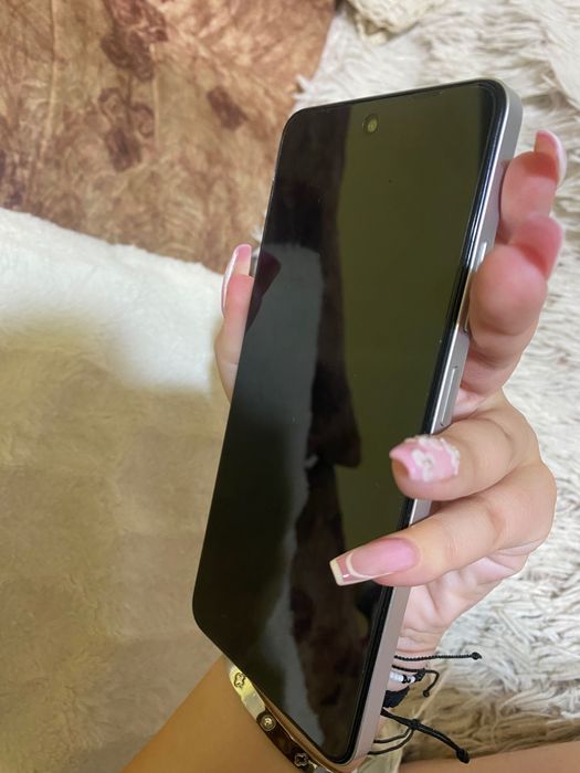 Телефон OPPO 5G 5A