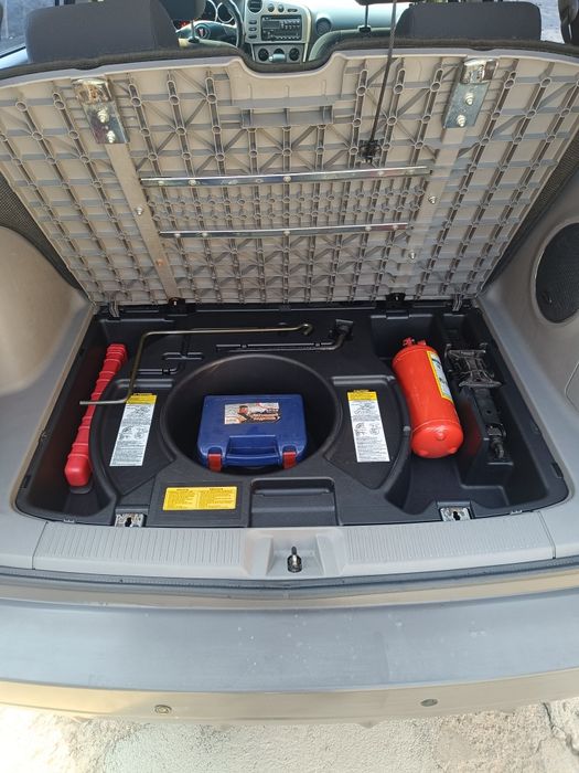 Автомобиль Pontiac Vibe