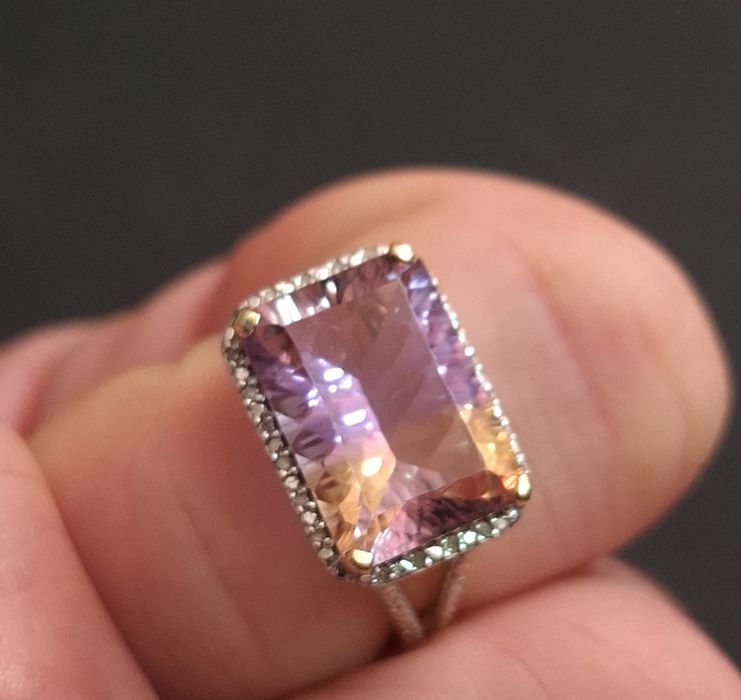Superb inel vechi din aur de 10k cu ametrin natural si diamante.