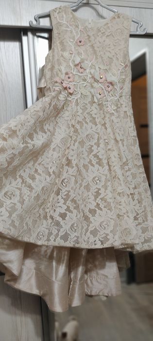 Вечернее платье на девочку 8-10 лет