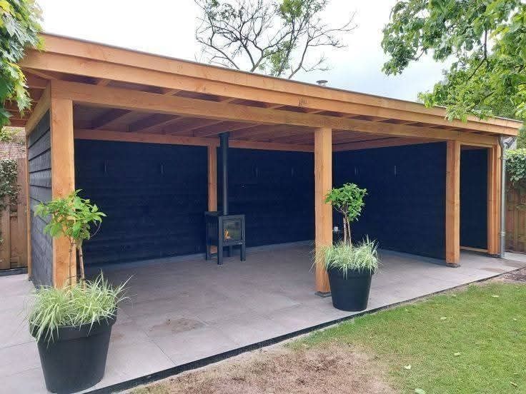 Vând foișoare și terase