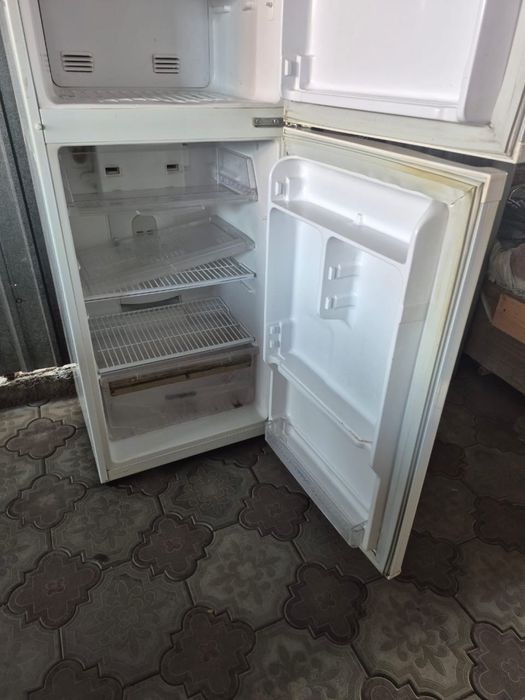 Продам холодильник Samsung