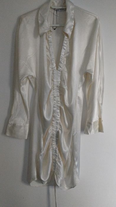 Vând rochie satin Zara
