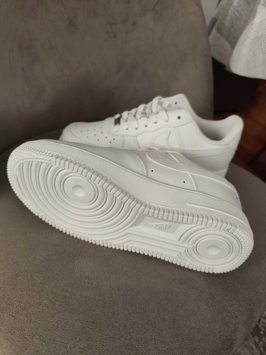 Маратонки  NIKE AIR FORCE 1