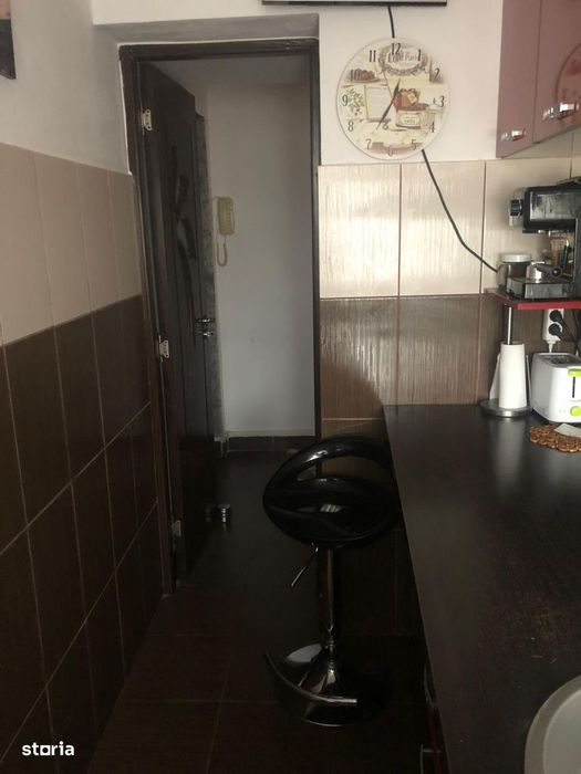 Apartament 2 camere semidecomandat – Craiovița Nouă, Strada 30