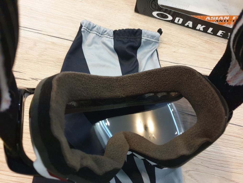 НОВИ - Oakley Crowbar Snow Flight Series Thunderbolt