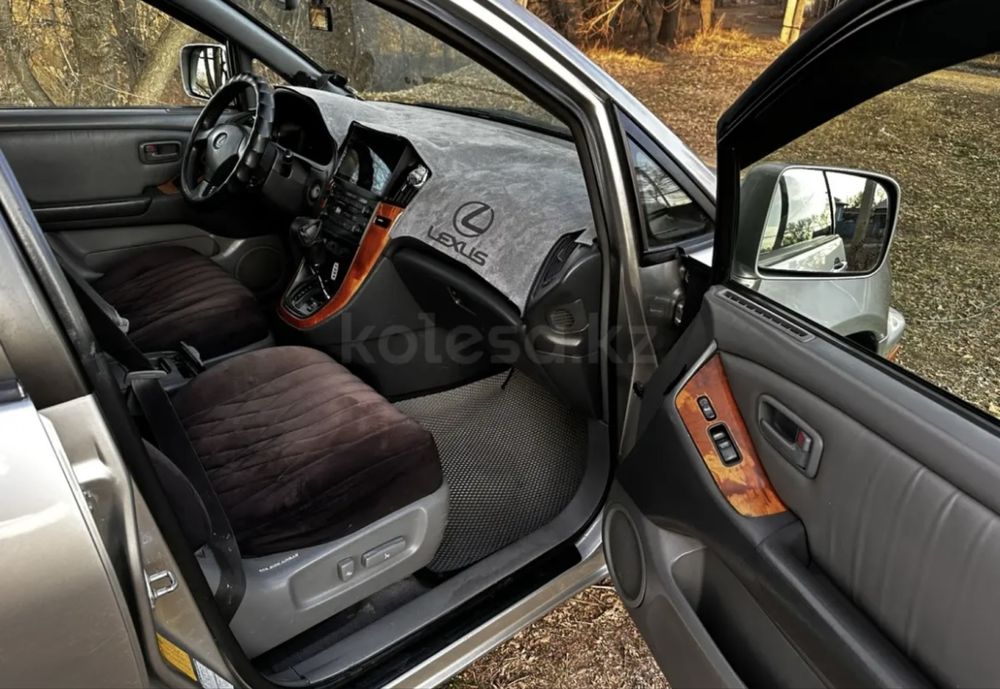 Лексус rx300 продам