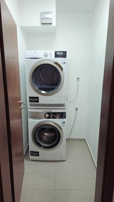 Дава се под наем Тристаен апартамент в Добрич, ЖП Гара - 102 кв.м за 137700 € - Снимка #4