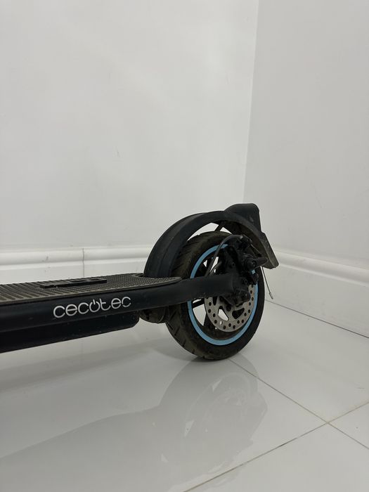 Trotineta electrica cecotec bongo