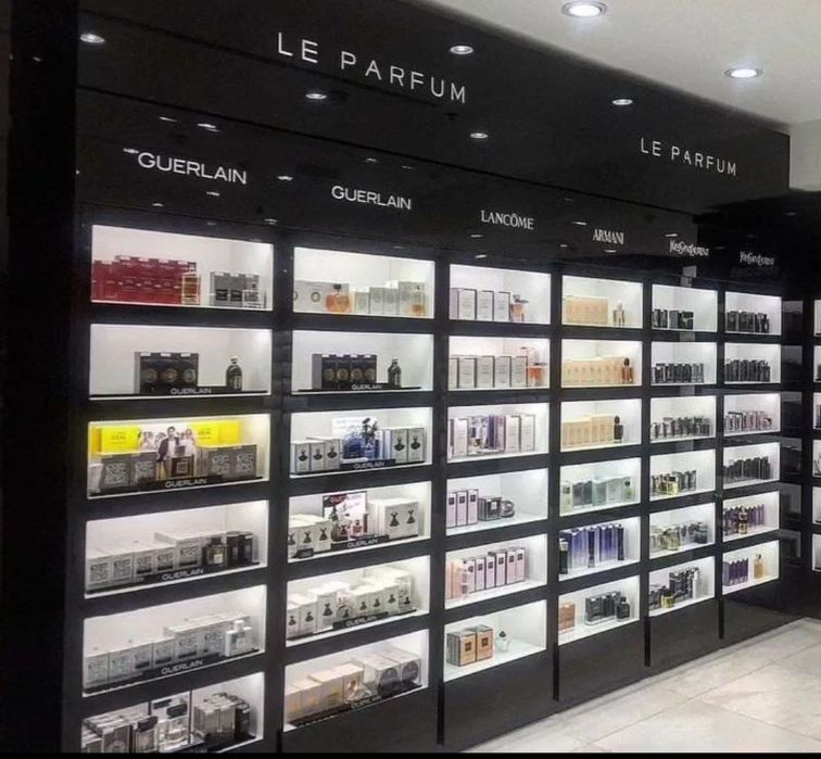 Vitrina mebel tayyorlaymiz.