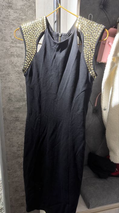 Продаю платье по фигуре