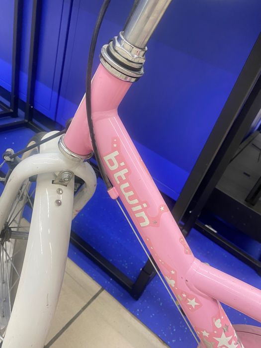 Vând Bicicleta  B’TWIN de 16inch