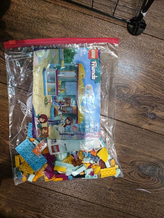 Мъничък магазин за аксесоари – LEGO Friends, 42608