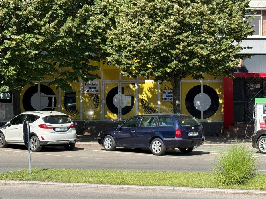 Spațiu comercial de închiriat – 138 mp | Vad comercial excelent