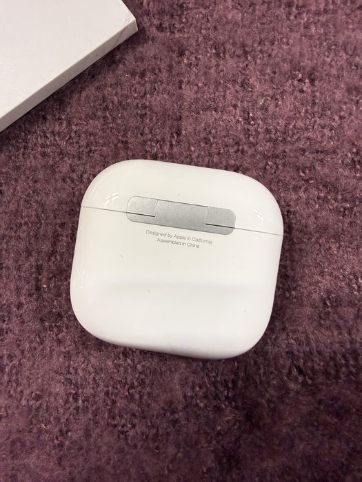 Casti AirPods Gen 4 noi new