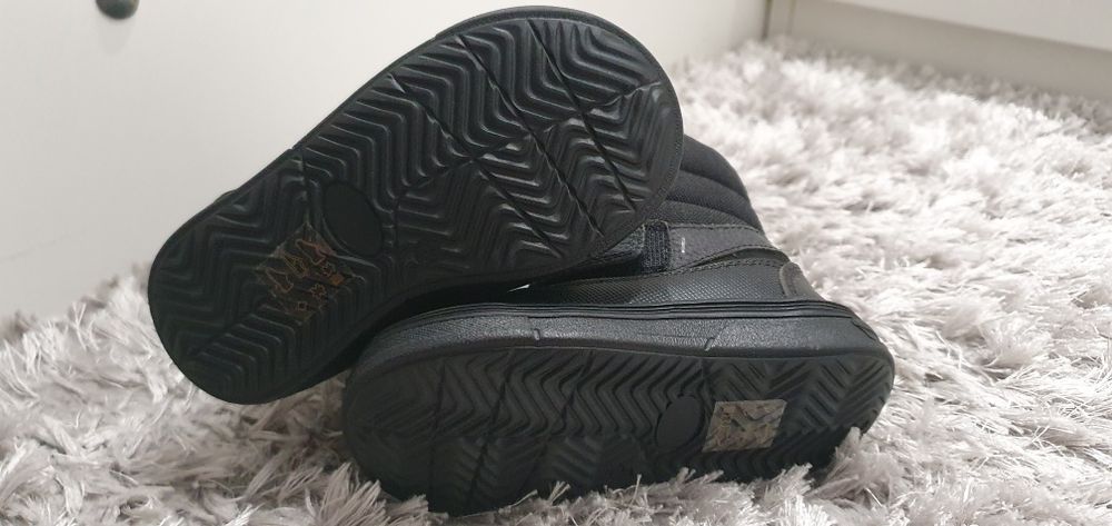 Нови детски ботуши