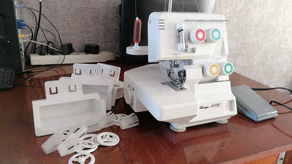 Оверлок Boutique - S07D