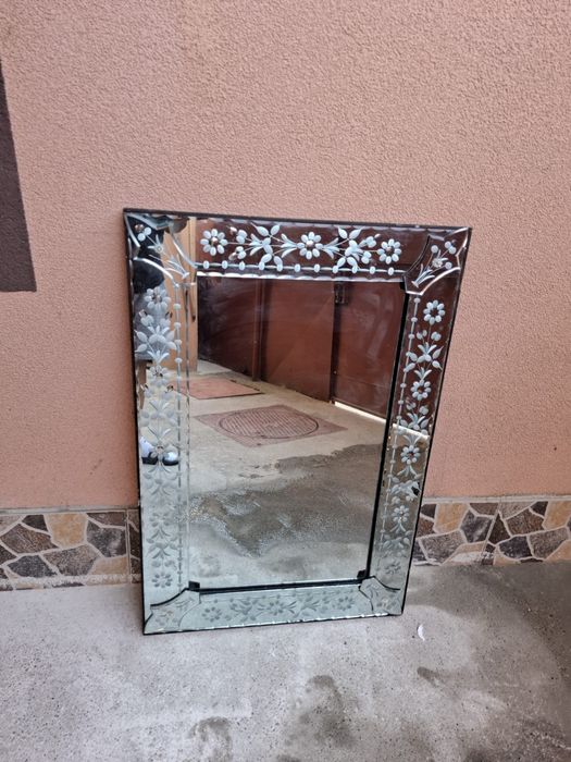 Oglindă de vânzare