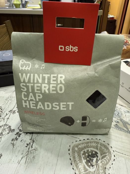 Шапка SBS с безжична връзка