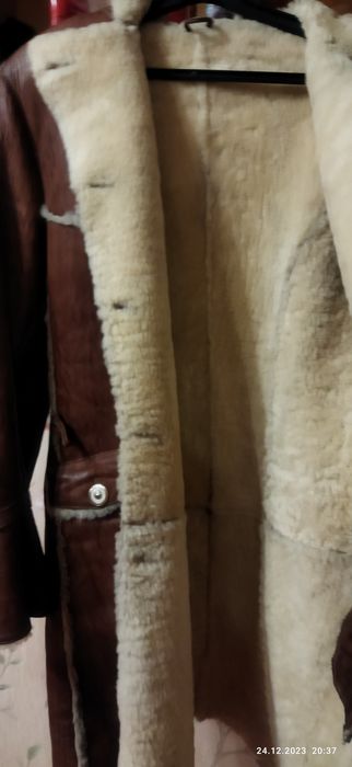 Продам женскую дубленку