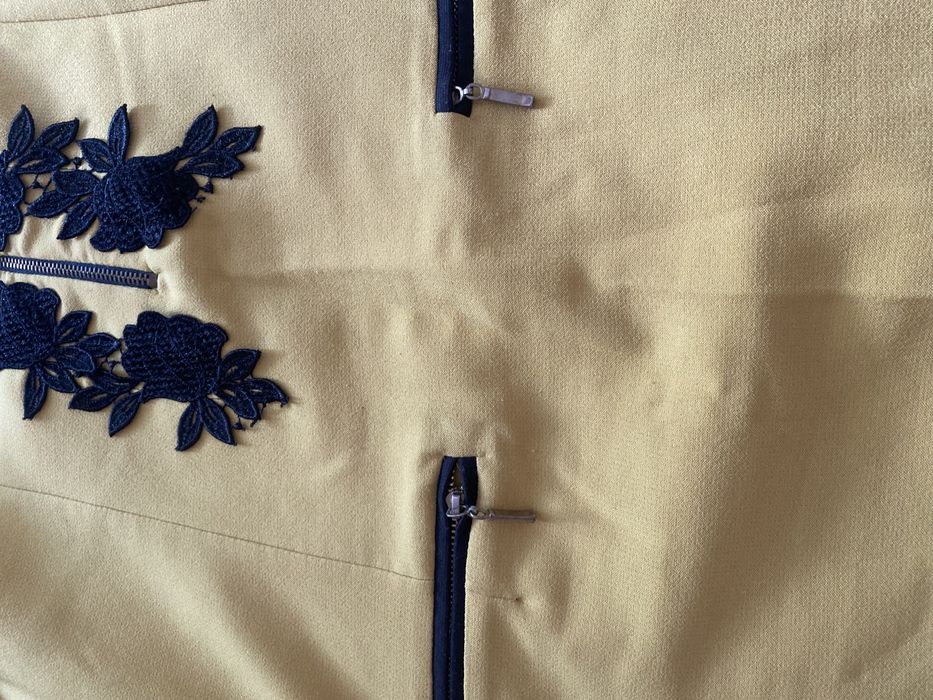 Платье прямого кроя