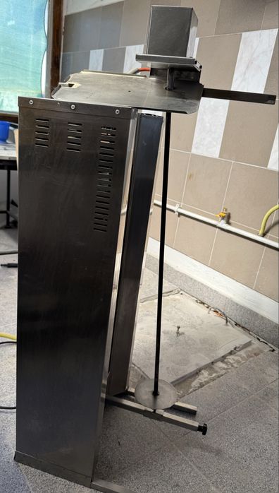 Aparat Shaorma/Kebab Gaz 3 Arzatoare in Perfecta stare