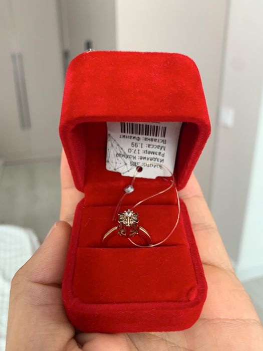Продам золотые кольца 17 р