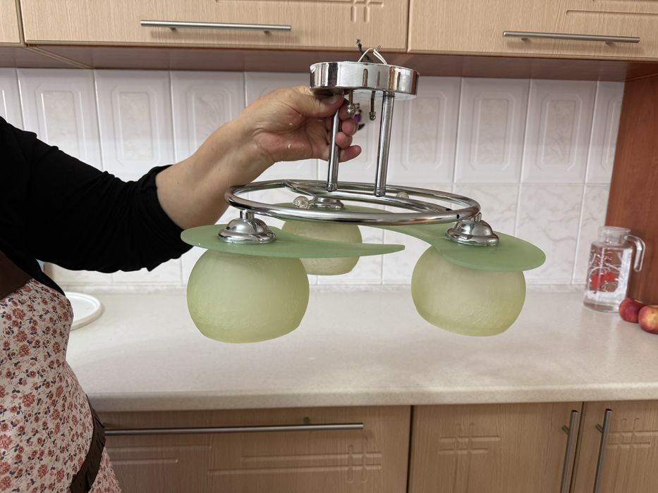 Люстры по 5000 тг