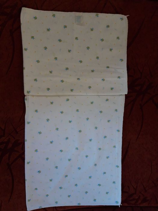 Продавам БЕБЕШКА ПОДЛОЖКА за количка+ПЕЛЕНИ, много запазени с ОТСТЪПКА