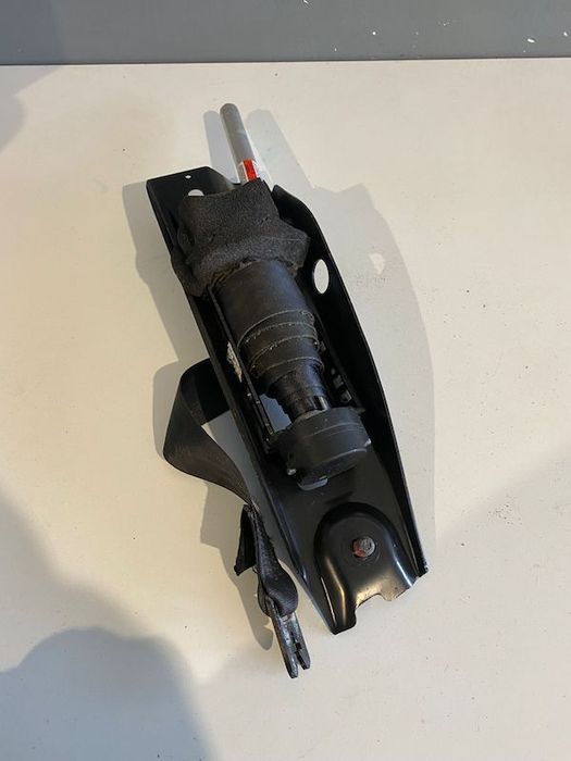 Centura stanga fata VOLVO XC70 2008-2013 39811479 39865060