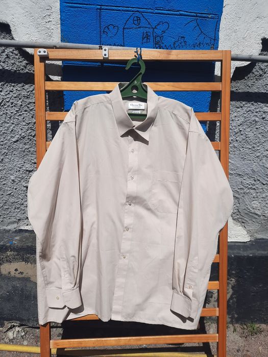 Одежда разная для взрослых и детей