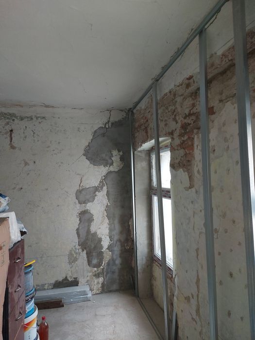 Apartament la casă de vânzare !