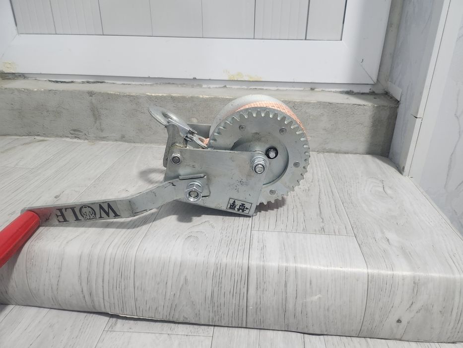 Лебедка 550 кг. .