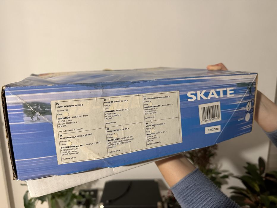 Patine de damă marimea 38