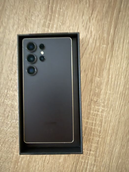 Samsung S25 ULTRA 512 GB черен, 100% батерия + Galaxy Bud Pro 2 черни