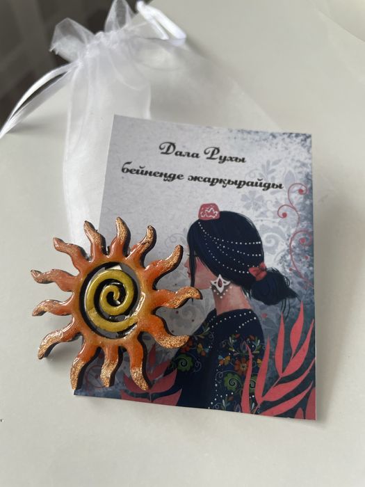 Этно брошки в национальном стиле