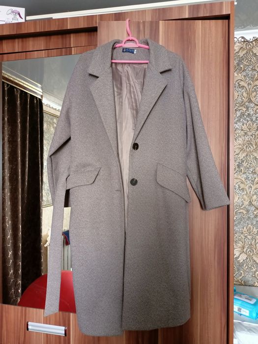 Продам польто женское