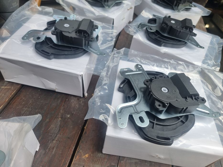 Сервопривод печки Lexus Rx330/350