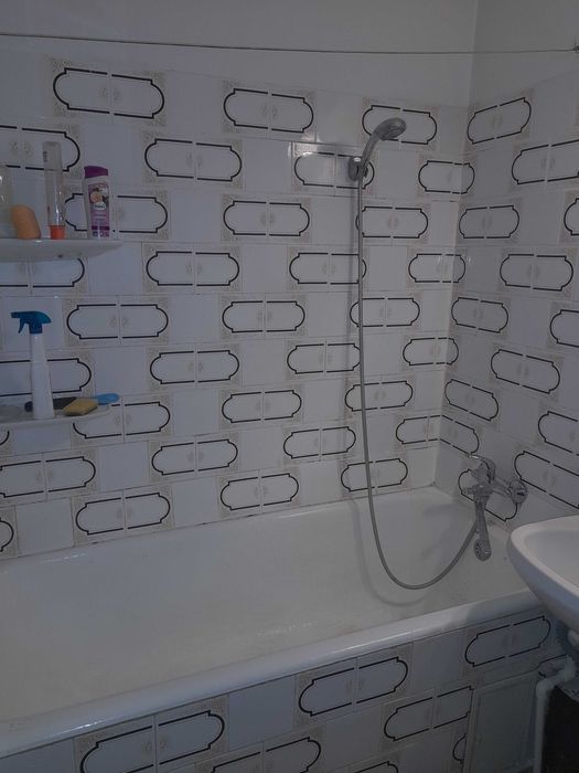 Vand apartament 3 camere - Drumul Taberei, București.
