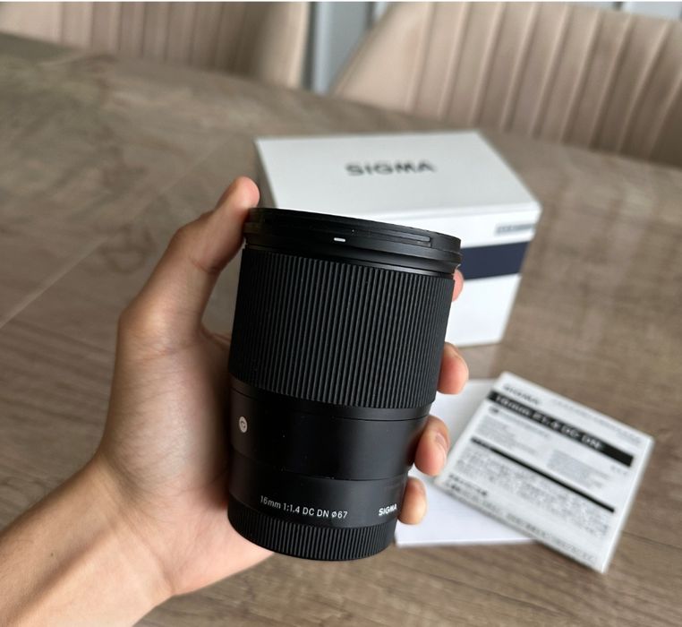 Продается объектив Sigma 16mm f1.4