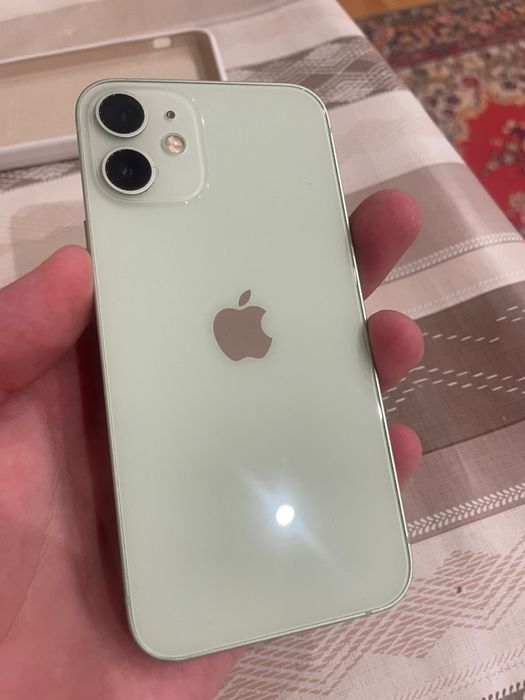 Обменяю Айфон 12 мини