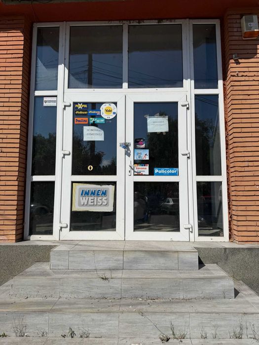 Spatiu comercial sintuat in Petrosani