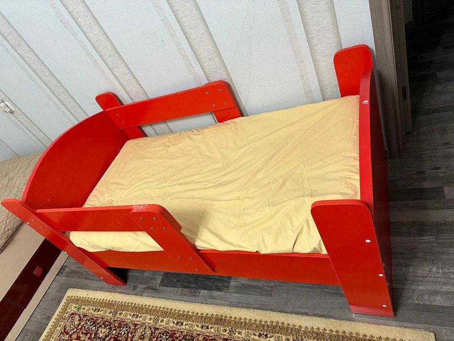 Детская кровать, для девочек.