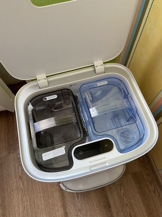 Продам робот пылесос Dreame W10