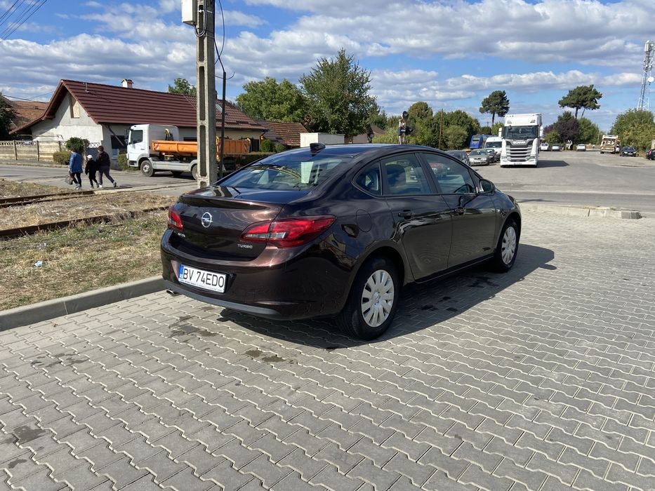 Opel Astra Sedan 1.4 Turbo 140 CP | 34.000 km | Euro 6 | 2017