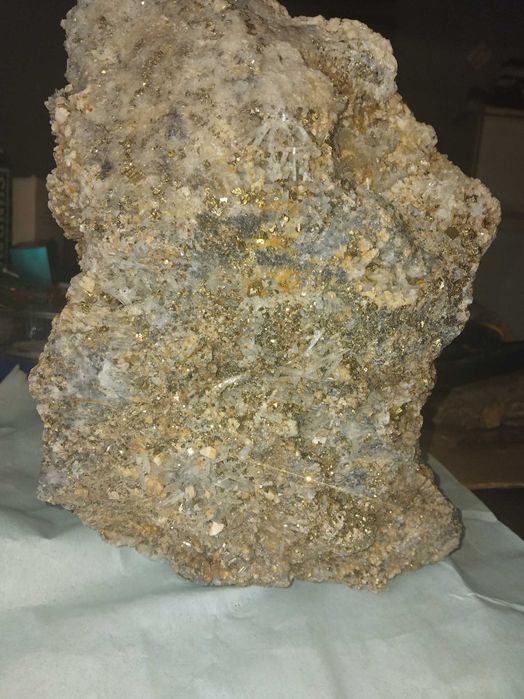 16 кг.Кристали/минерали