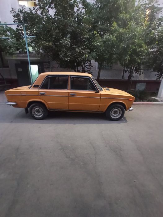 Vaz 2103 sotiladi